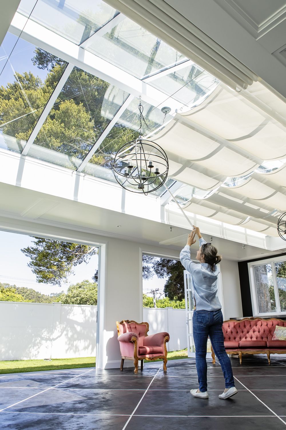 Wave Manual Shade System